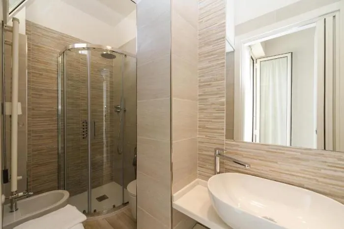 Albergo Roma Spiaggia Rimini 2*,  Italy