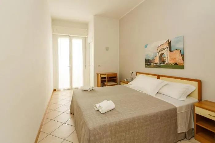 Hotel Albergo Roma Spiaggia Rimini