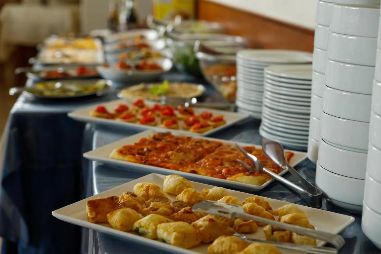 ** Hotel Albergo Roma Spiaggia Rimini Italy